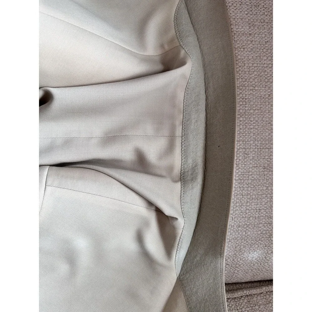 Donna Karan Signature Three Button Suit Jacket Cream Color Wool 44/38 Made Italy